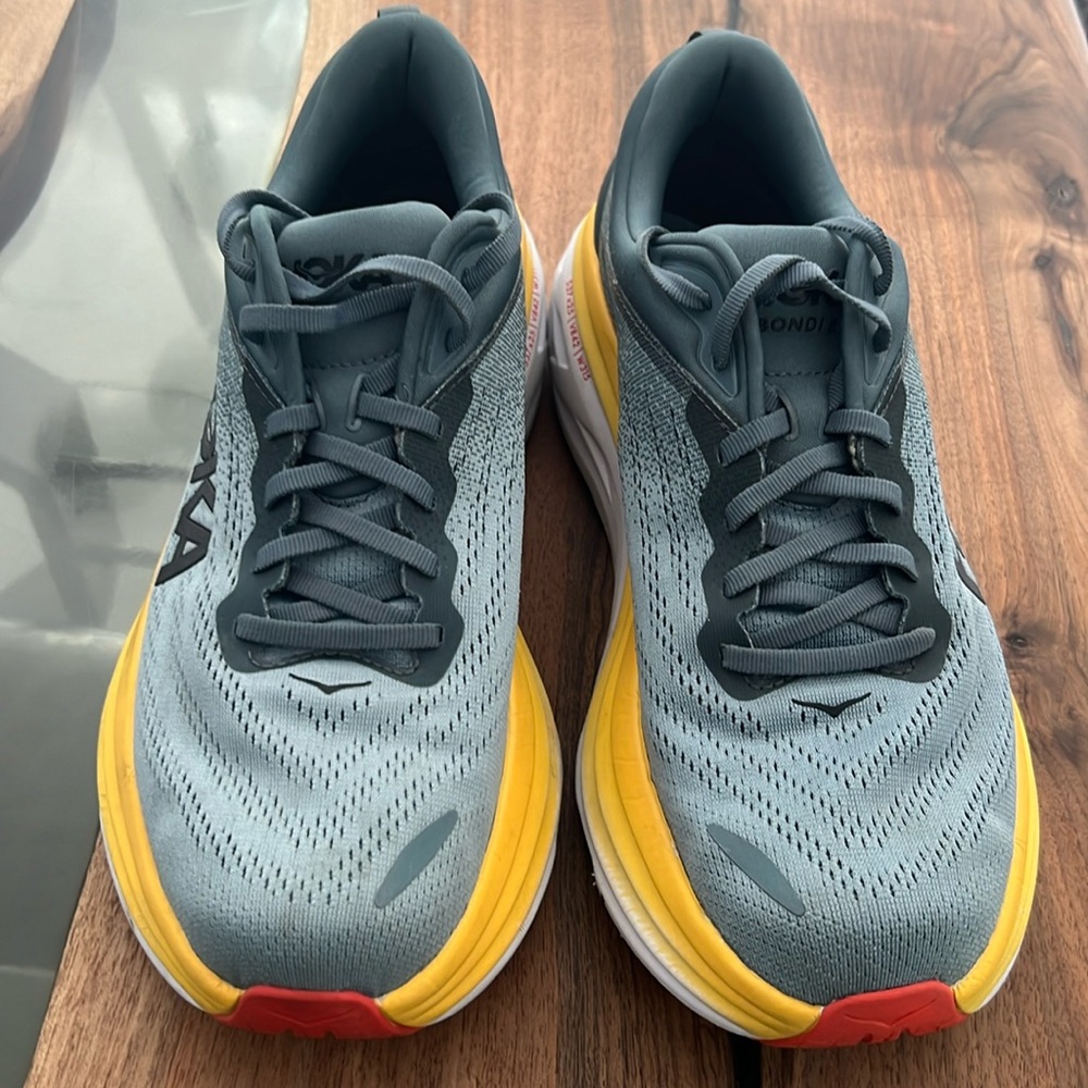 Hoka Mens Bondi 8 near new condition
